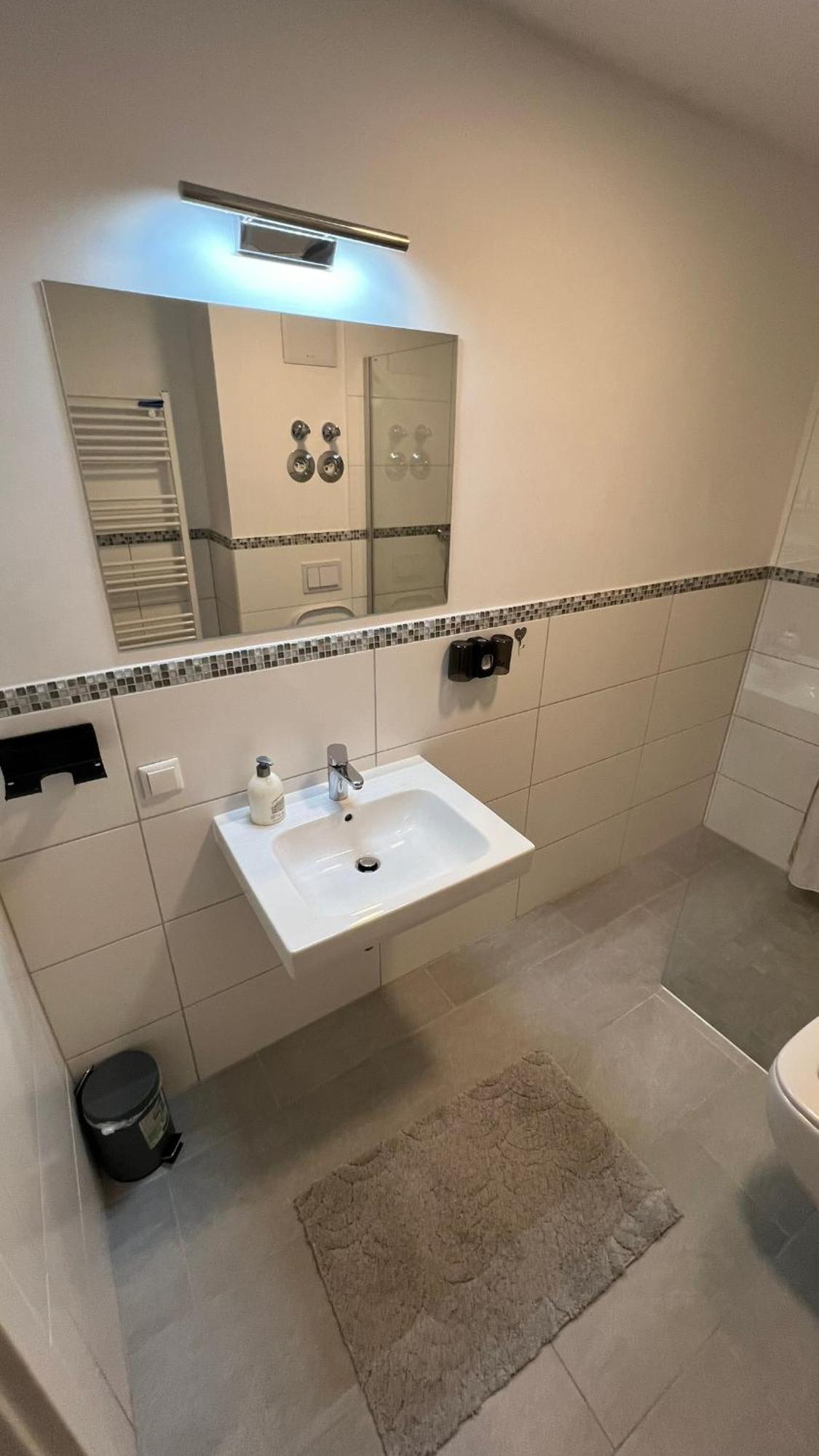 Reviv - Traumhaftes 3 Zimmer Apartment Брюль Экстерьер фото
